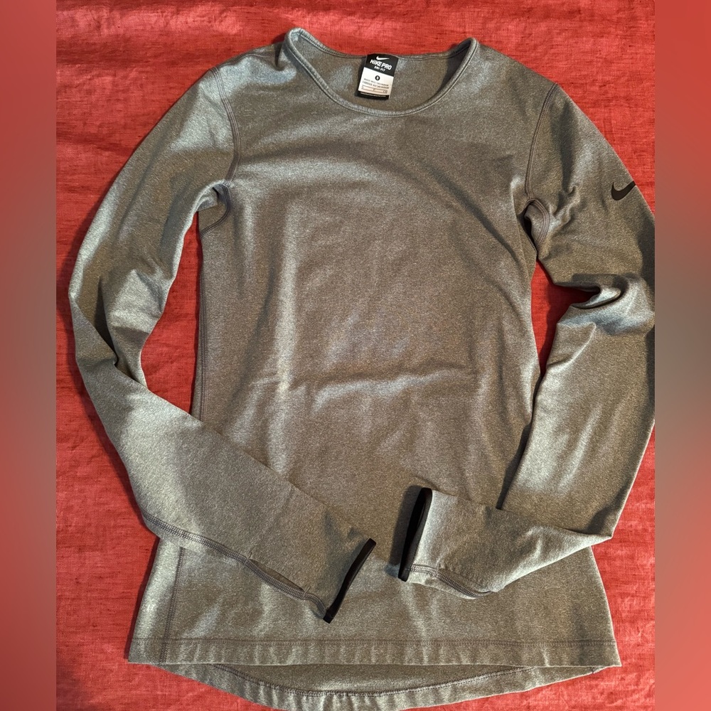 Nike Pro Womens Dri Fit Long Sleeve Shirt Small Heather Gray Hyperwarm Training